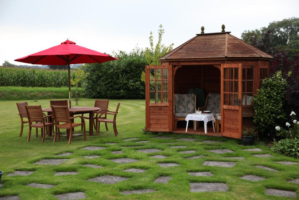 Weir Mill Farm Bed & Breakfast Cullompton Exterior foto