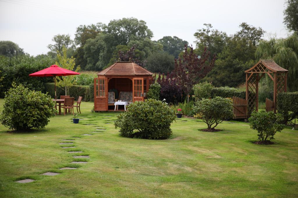 Weir Mill Farm Bed & Breakfast Cullompton Exterior foto